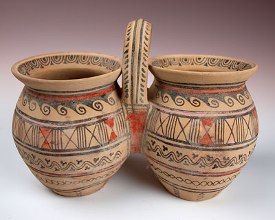A fine Daunian Pottery double Situla, Canosa, ca early 3rd century BC