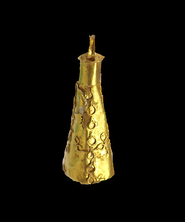 A Scythian gold pendant in the form of a Hercules club, ca 1st - 3rd century AD