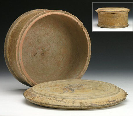 An Attic Classical Pottery Lidded Pyxis, ca 5th Century B.C.